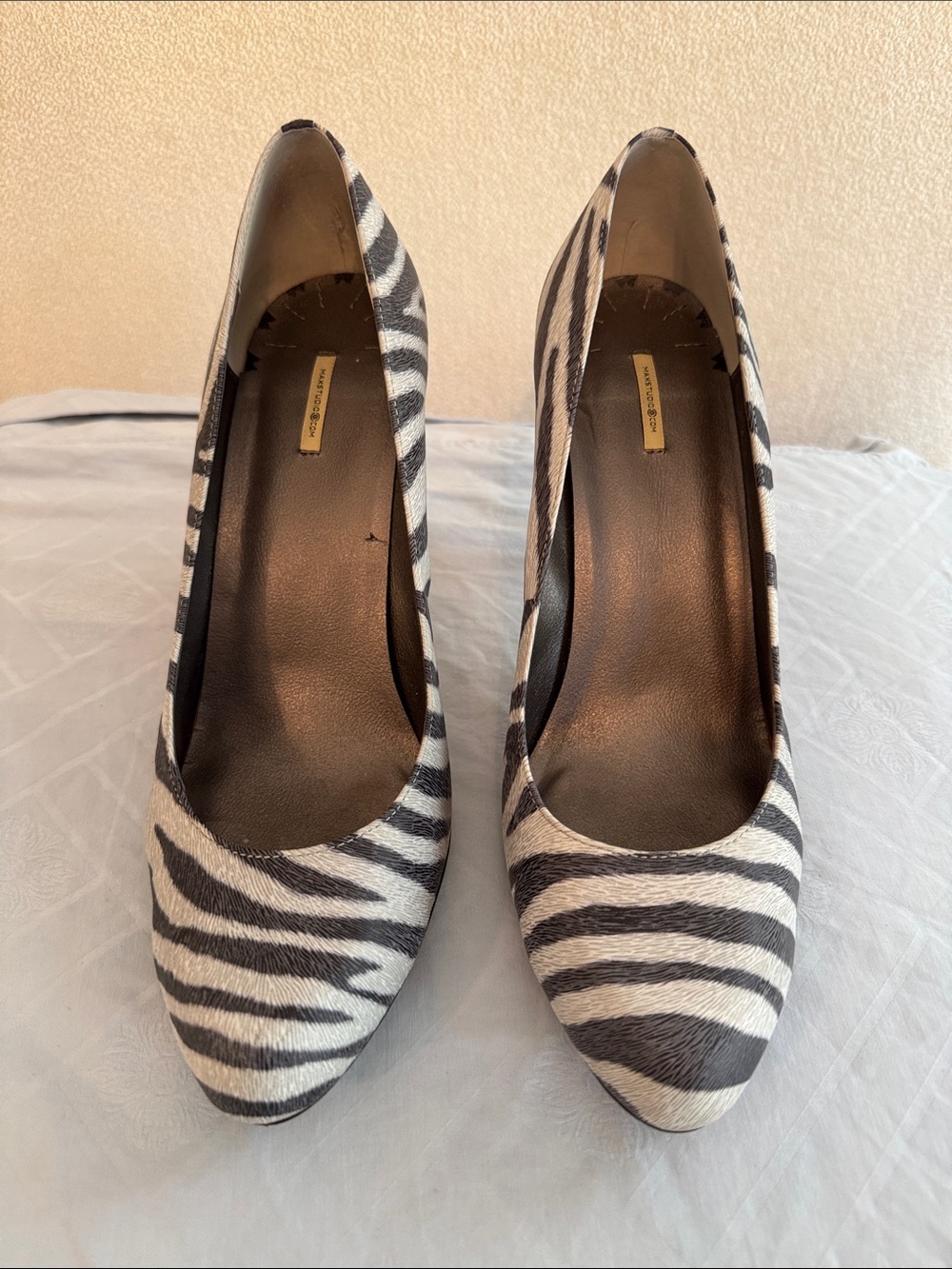 Max Studio Com Marais Zebra Leather Pumps